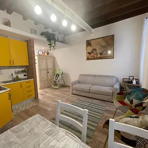 https://casa-nicoli.it-lombardy.com